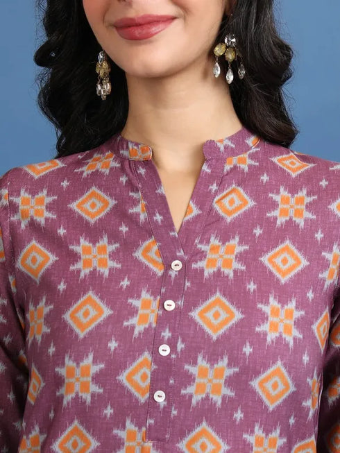 Vasthrlay Burgundy Printed Straight Kurtas